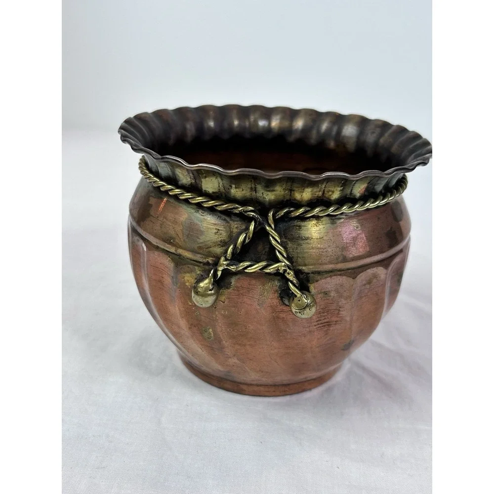 vtg copper planter bowl with rope and tassel detail Ruffled - Picture 1 of 9